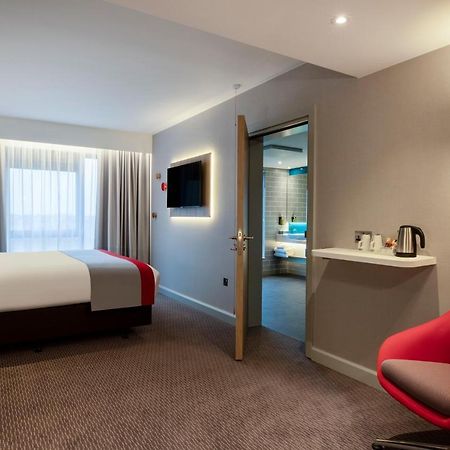 Holiday Inn Express Cambridge West - Cambourne By Ihg 外观 照片