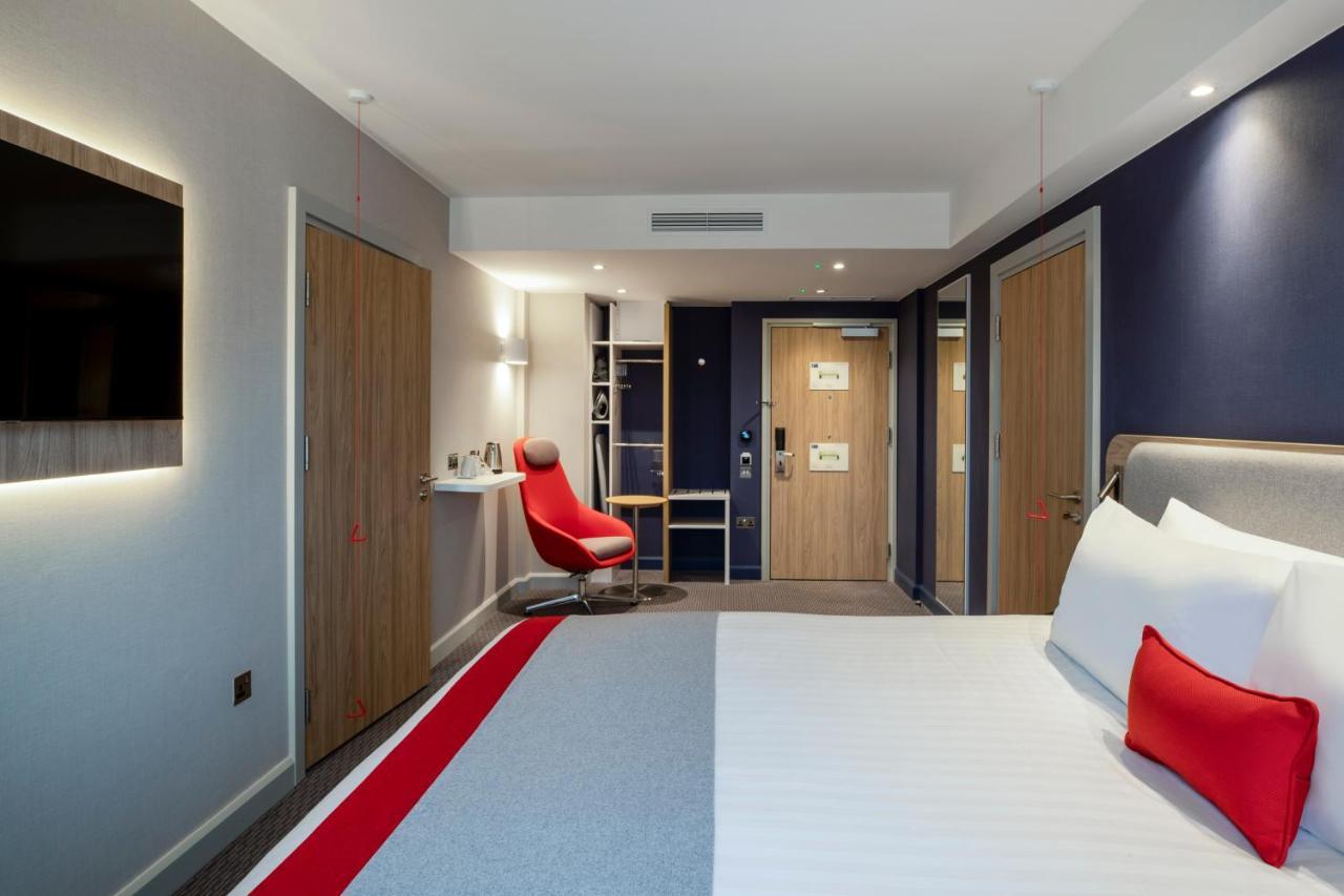 Holiday Inn Express Cambridge West - Cambourne By Ihg 外观 照片