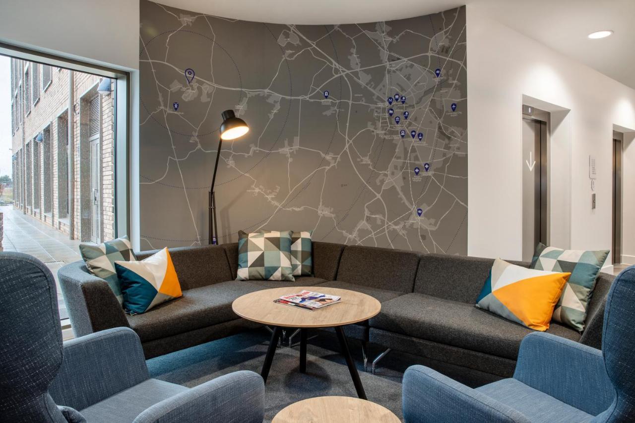 Holiday Inn Express Cambridge West - Cambourne By Ihg 外观 照片
