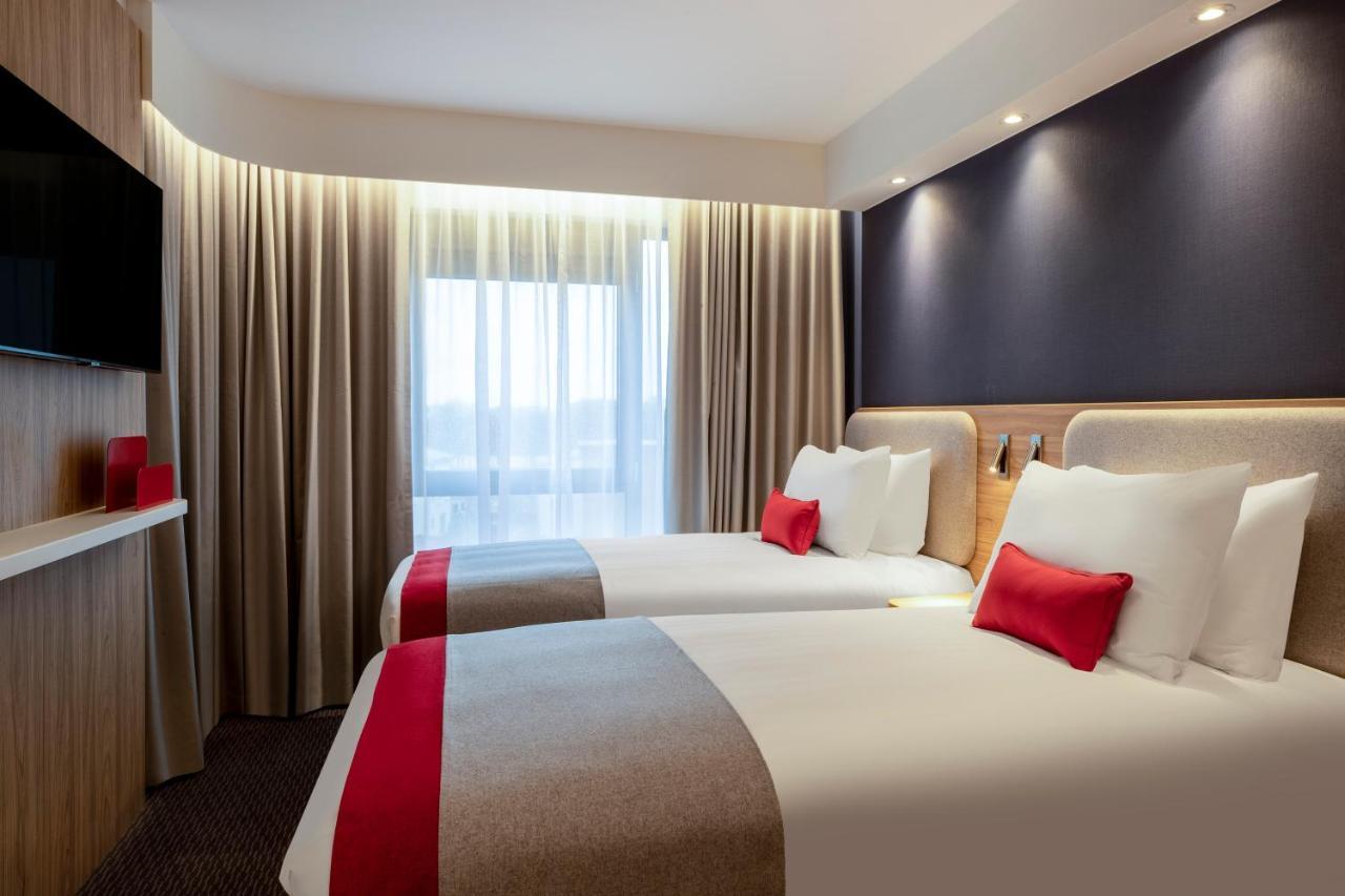 Holiday Inn Express Cambridge West - Cambourne By Ihg 外观 照片