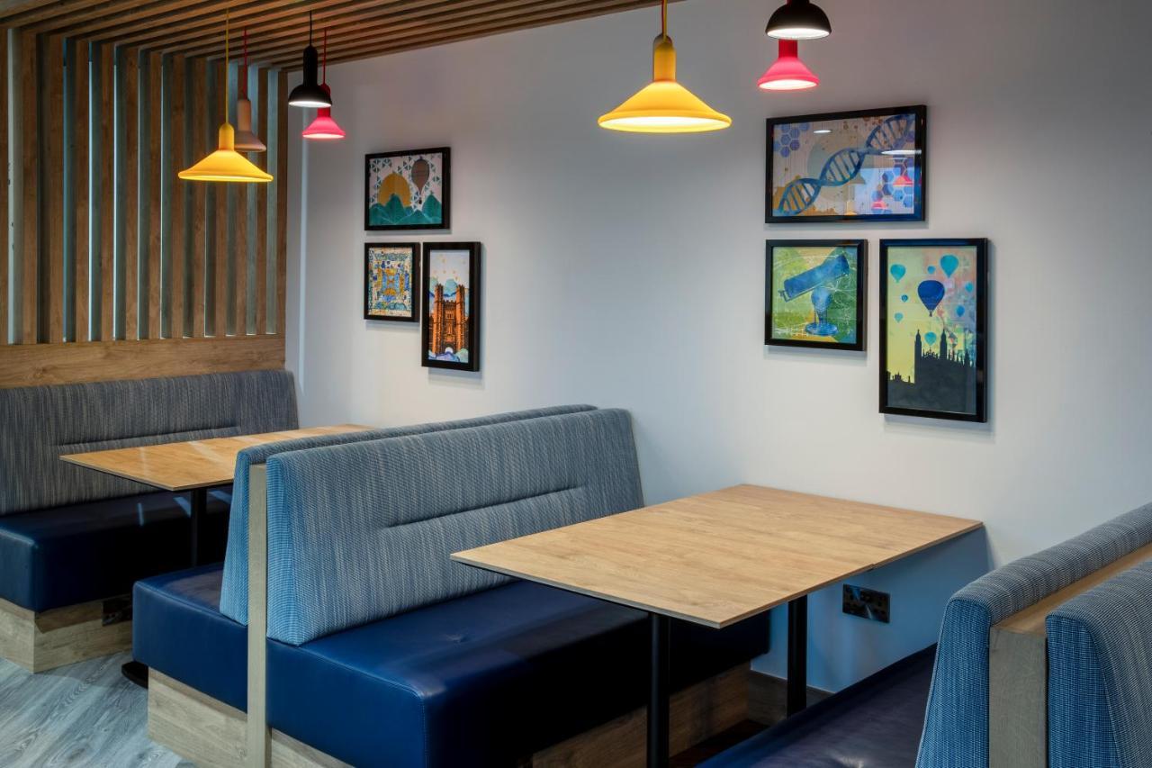 Holiday Inn Express Cambridge West - Cambourne By Ihg 外观 照片