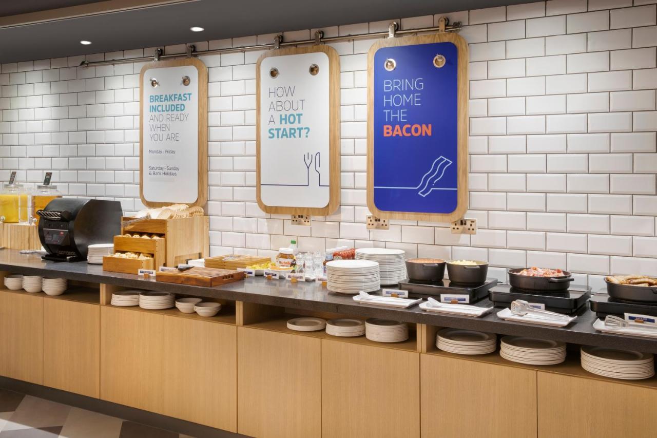 Holiday Inn Express Cambridge West - Cambourne By Ihg 外观 照片