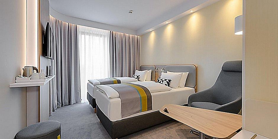Holiday Inn Express Cambridge West - Cambourne By Ihg 外观 照片